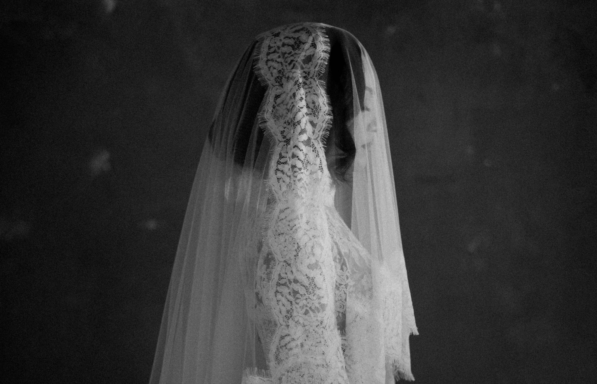 new collection of modern wedding headpieces and bridal jewelry for brides