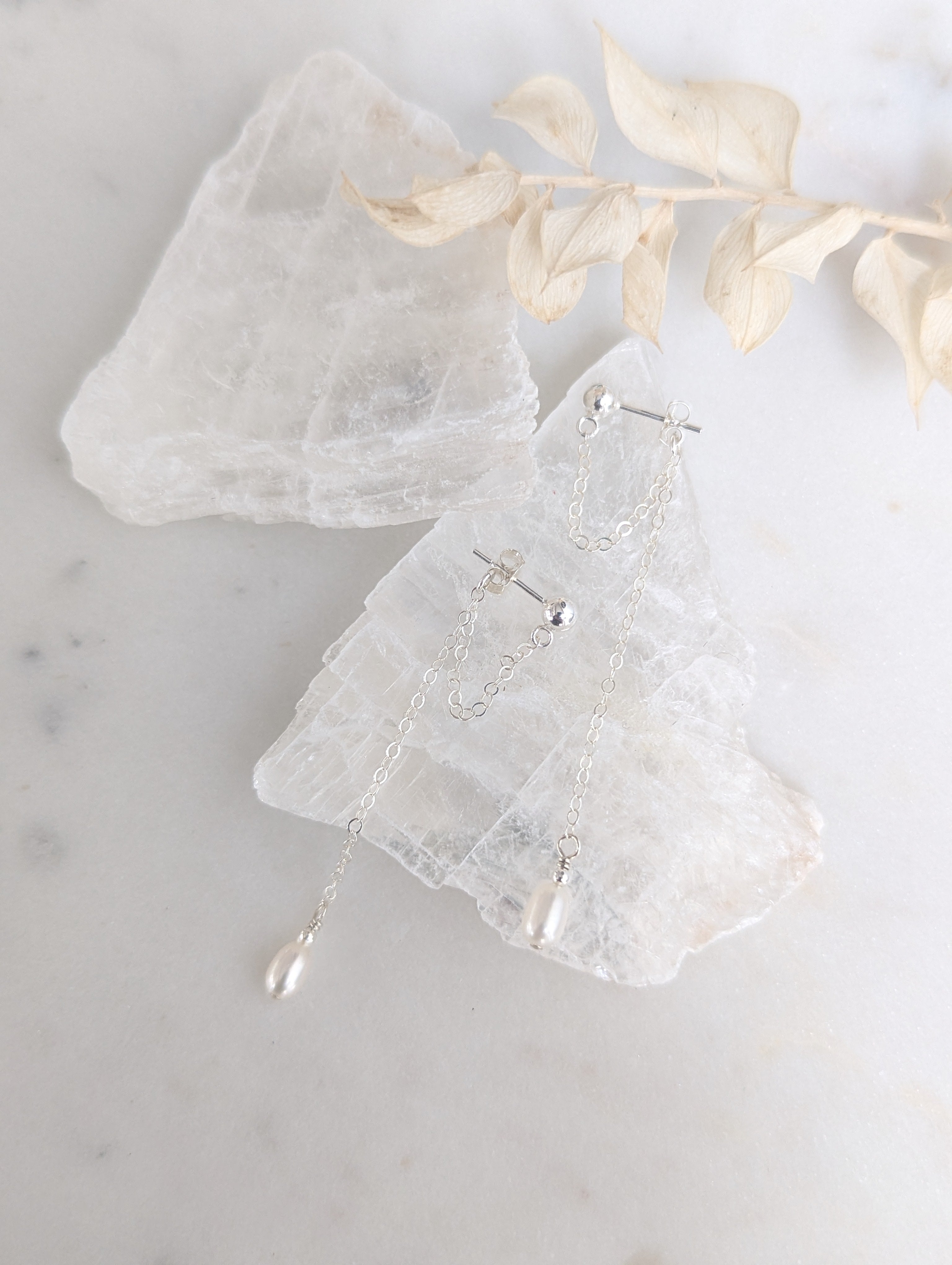 RHEA Tiny Pearl Drop Ear Huggies