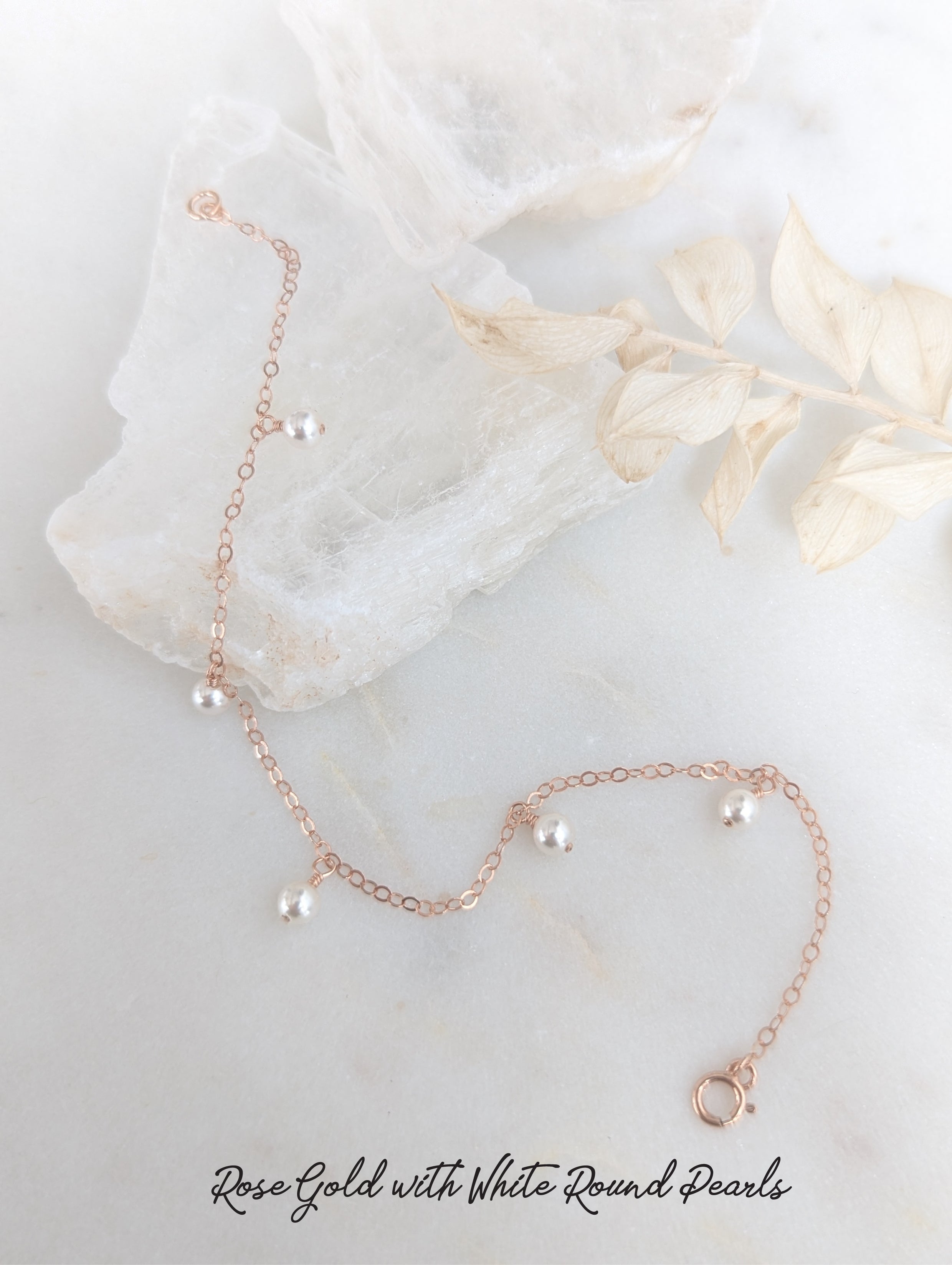 ALEXA Dainty Pearl Dangle Bracelet