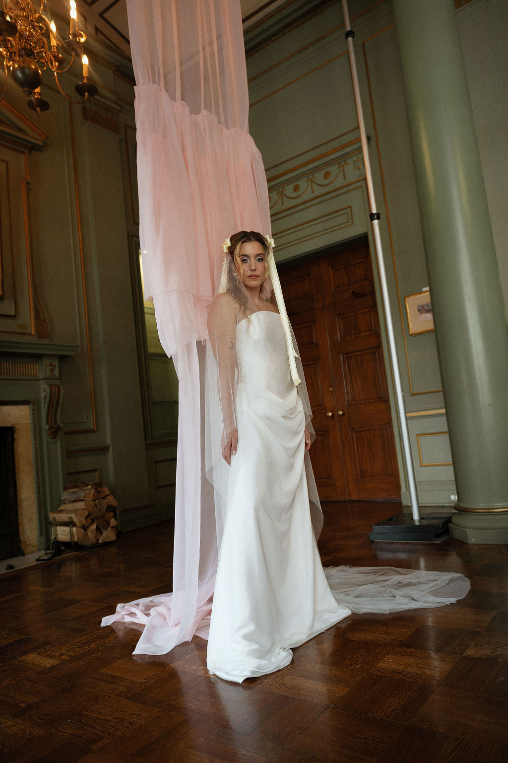 KALINA Draped Veil with Ribbon Bows