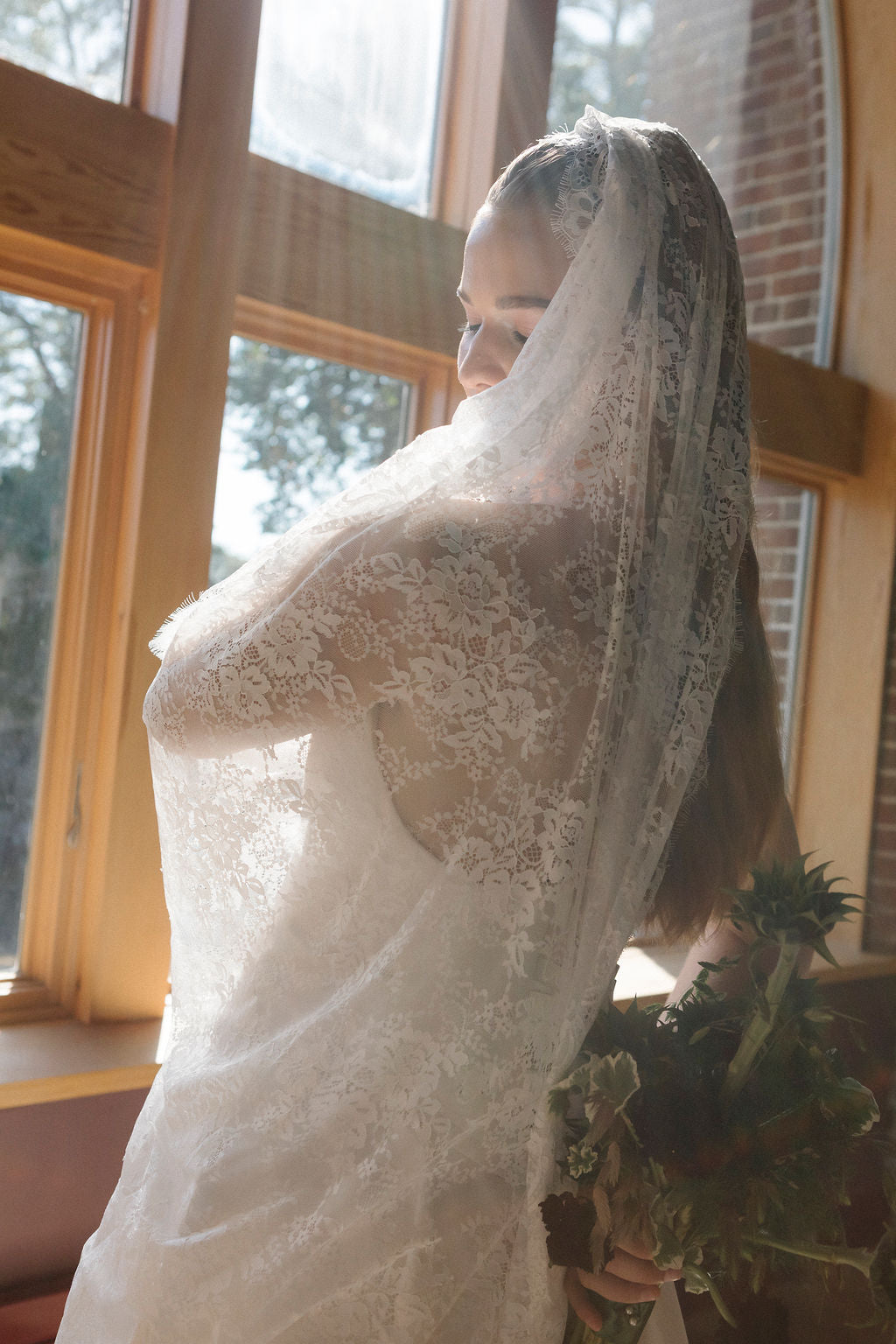 CARMIN Lace Mantilla Wedding Veil