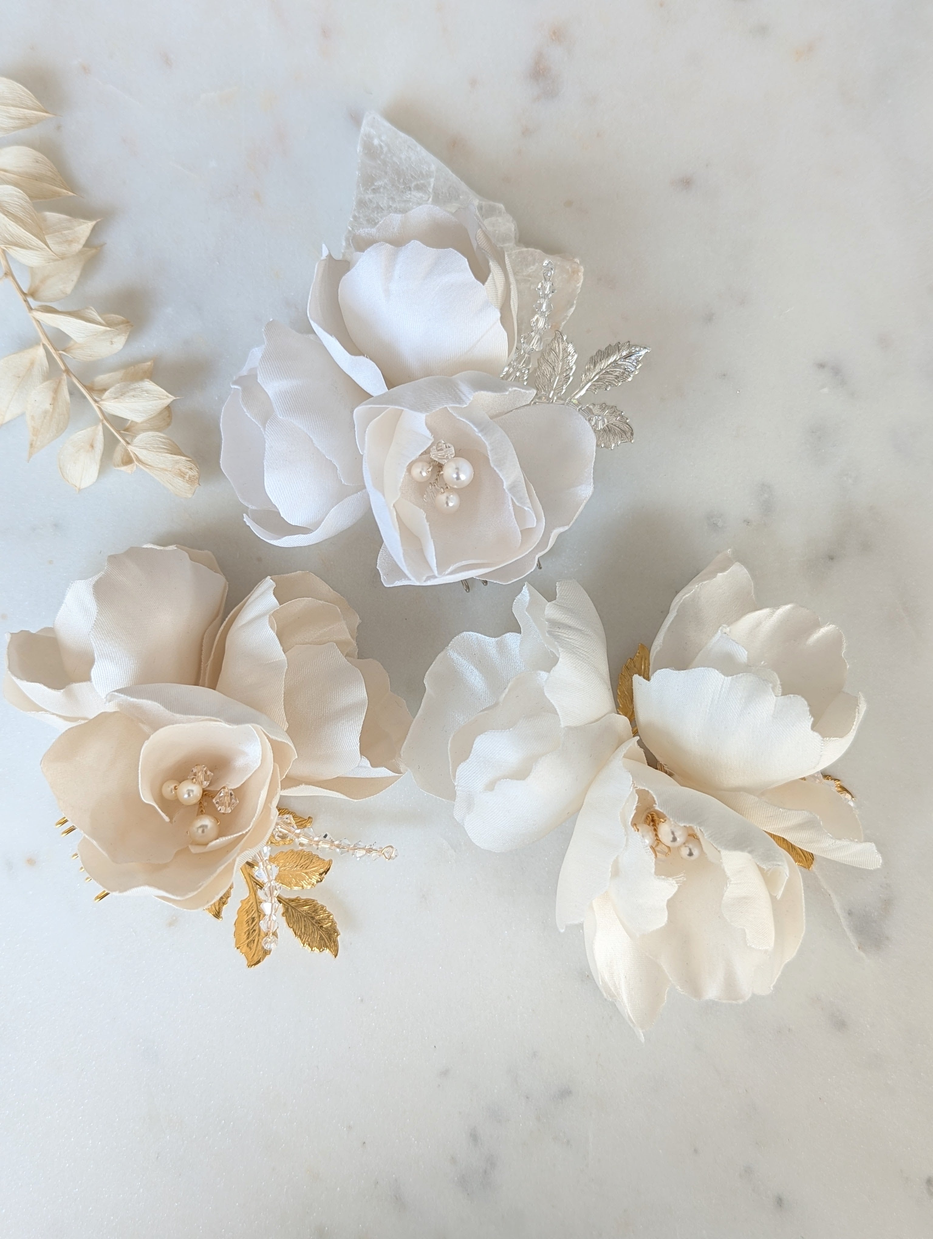 FLOR Silk Flower Hair Comb