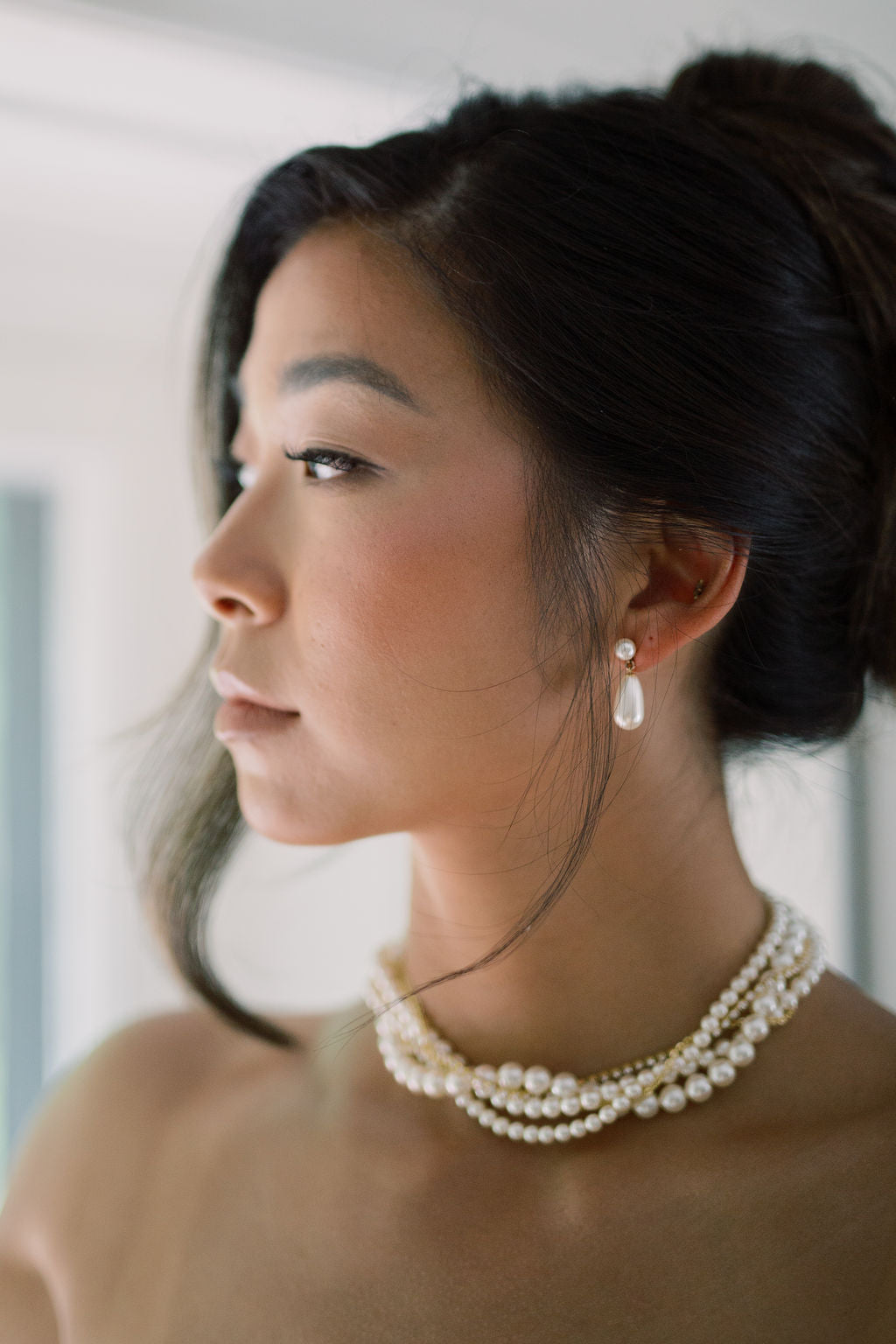 SHAINA Teardrop Pearl Earrings