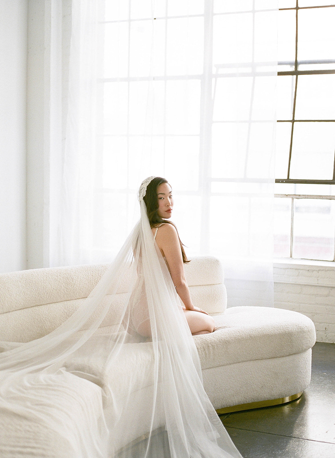 JONI Beaded Vintage Lace Juliet Veil