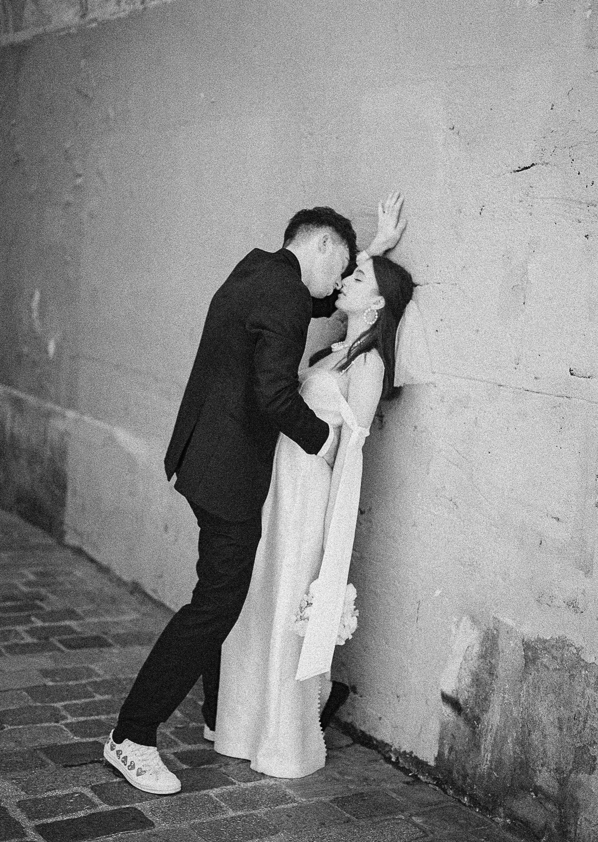 romantic gold and ivory pearl earrings for brides