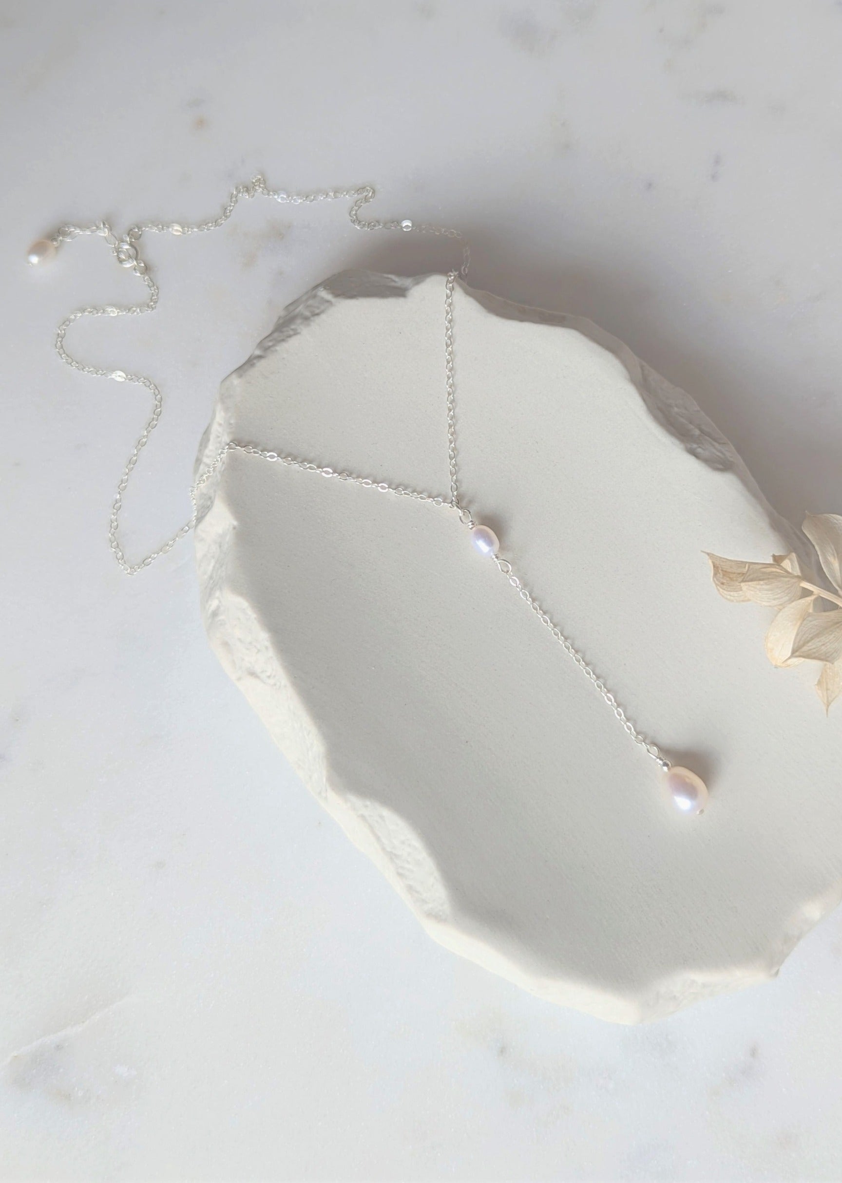 silver freshwater pearl bridal necklace made in canada for canadian brides