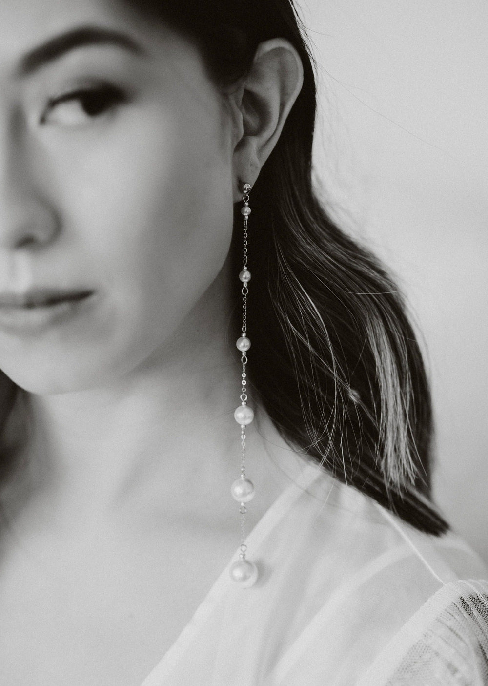 long shoulder grazing round pearl earrings for weddings in canada