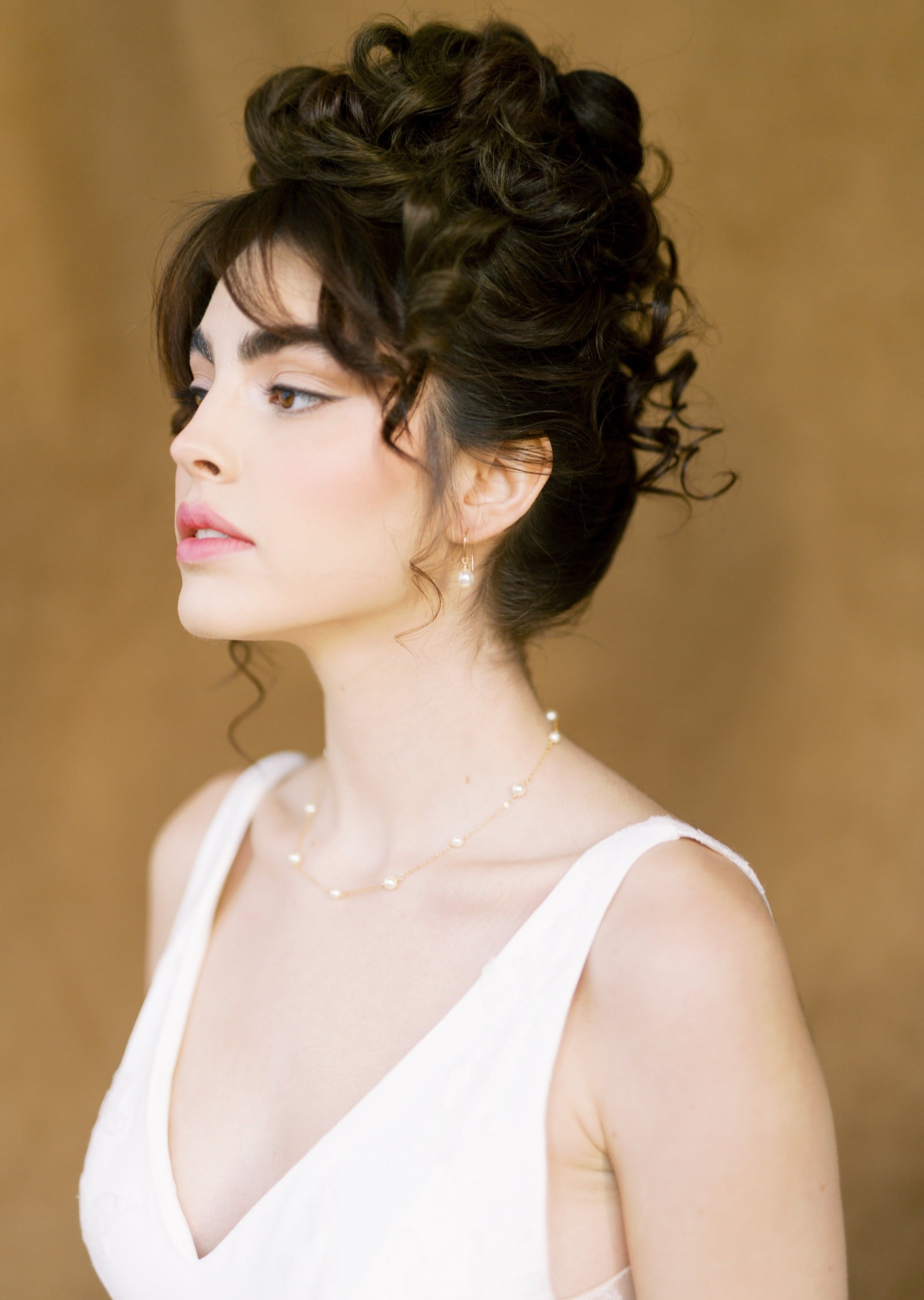 gold pearl choker necklace for weddings