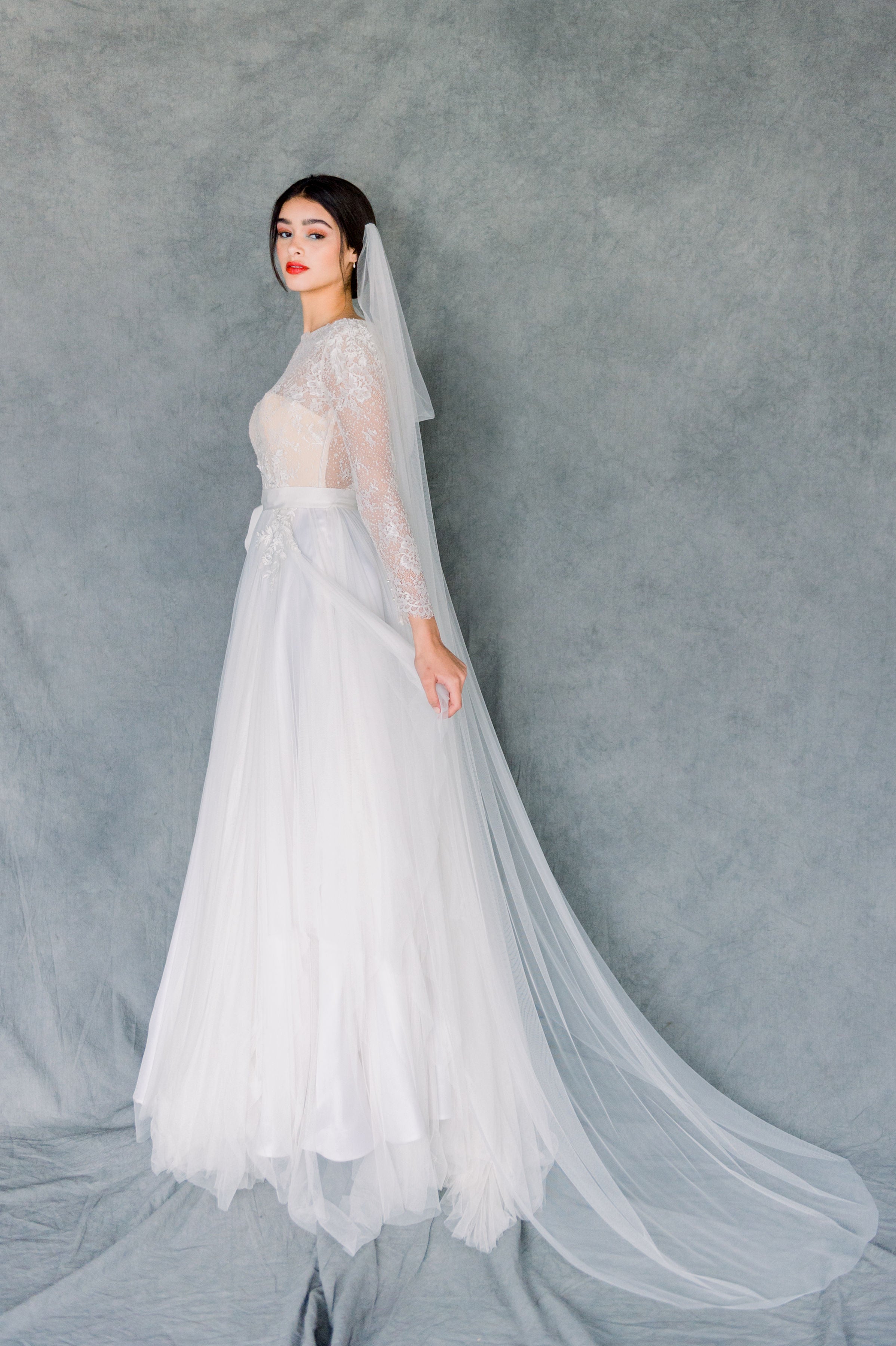 Ivory Long Narrow Draped Cowl Bohemian Bridal Vintage Inspired Wedding Veil - Made in Toronto Ontario Canada - Blair Nadeau Bridal - Whitney Heard Photography