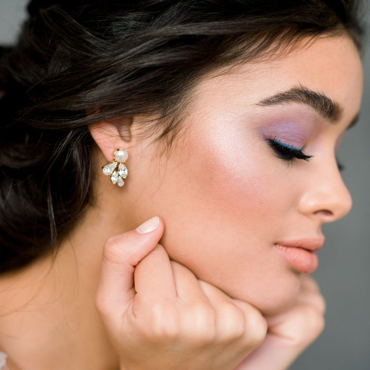 gold pearl crystal bridal stud earrings for weddings