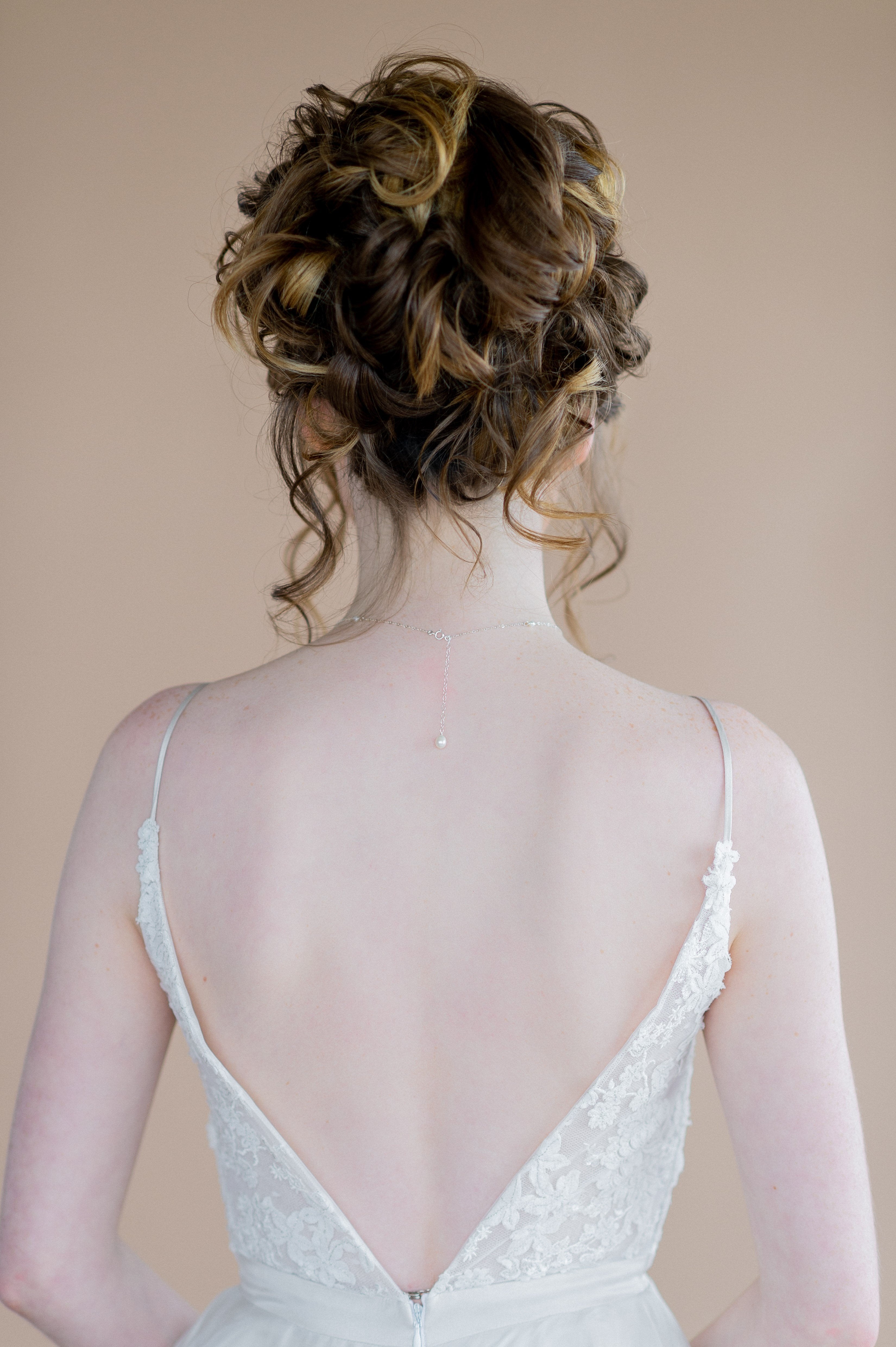 dainty delicate modern bohemian freshwater pearl lariat necklace for low neck wedding gowns - made in toronto ontario canada - blair nadeau bridal adornments - whitney heard photography