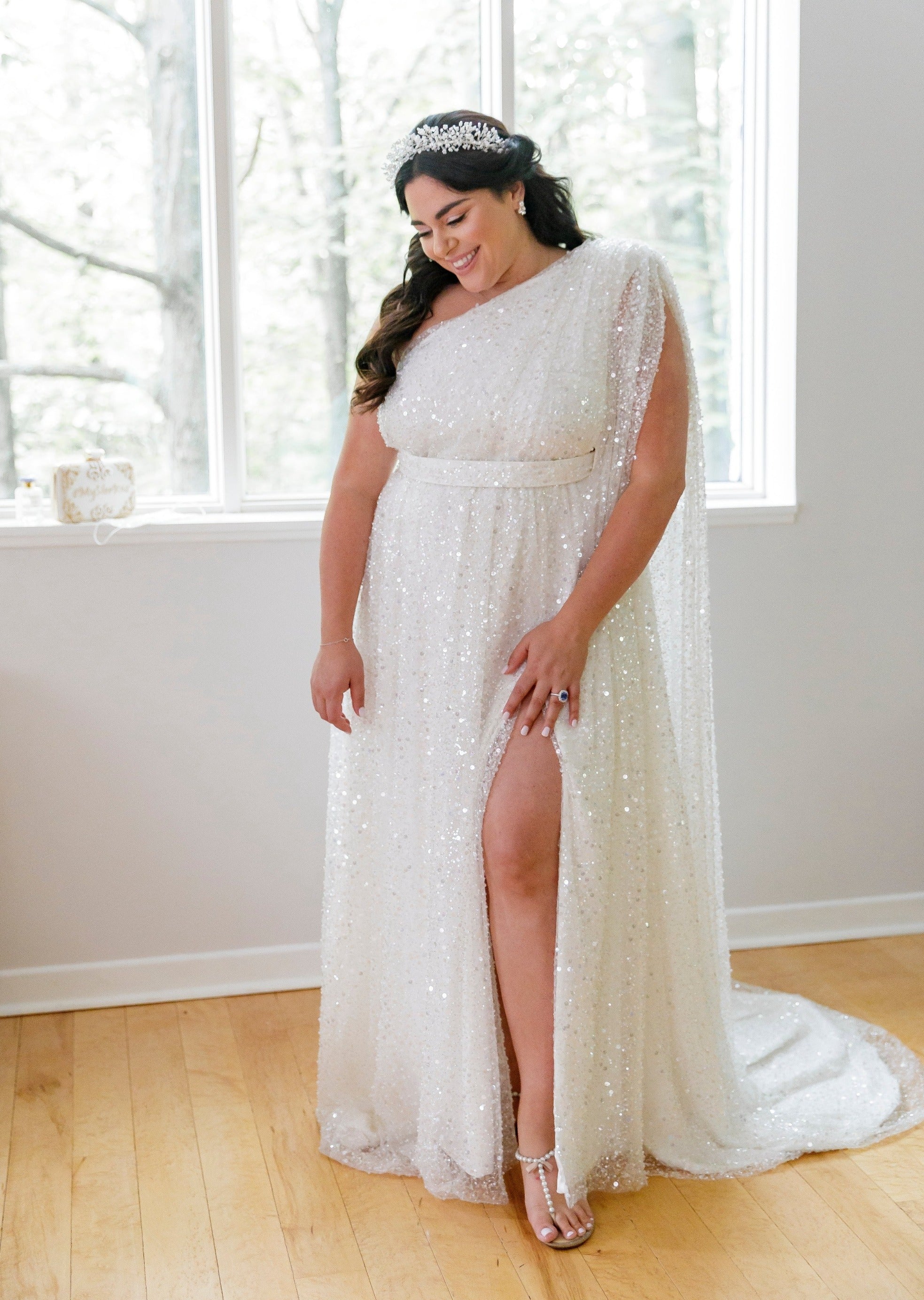 HOLLIS Babies Breath Bridal Crown