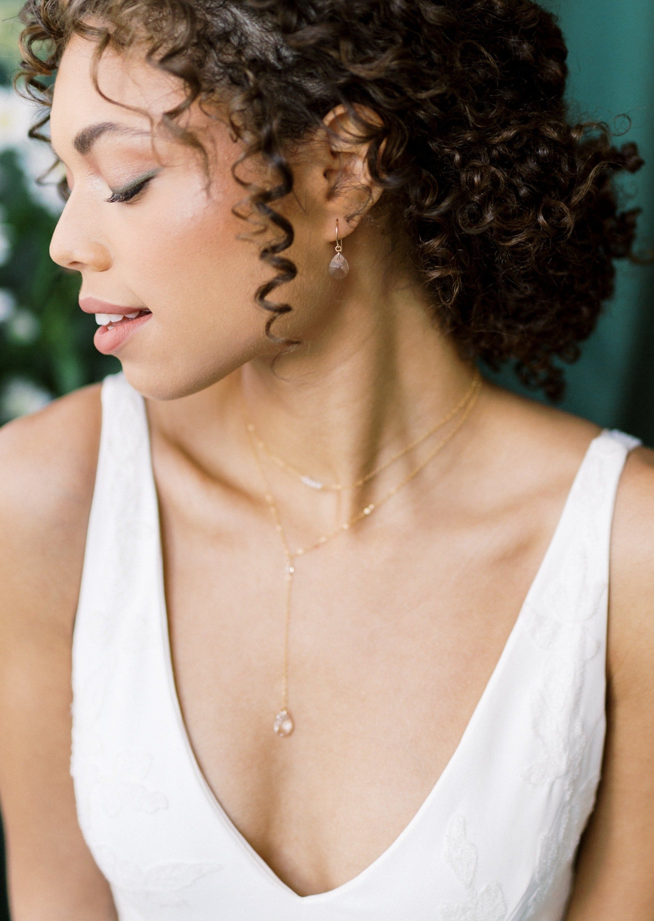 romantic and simple bridal jewelry necklace and earring set for canadian brides