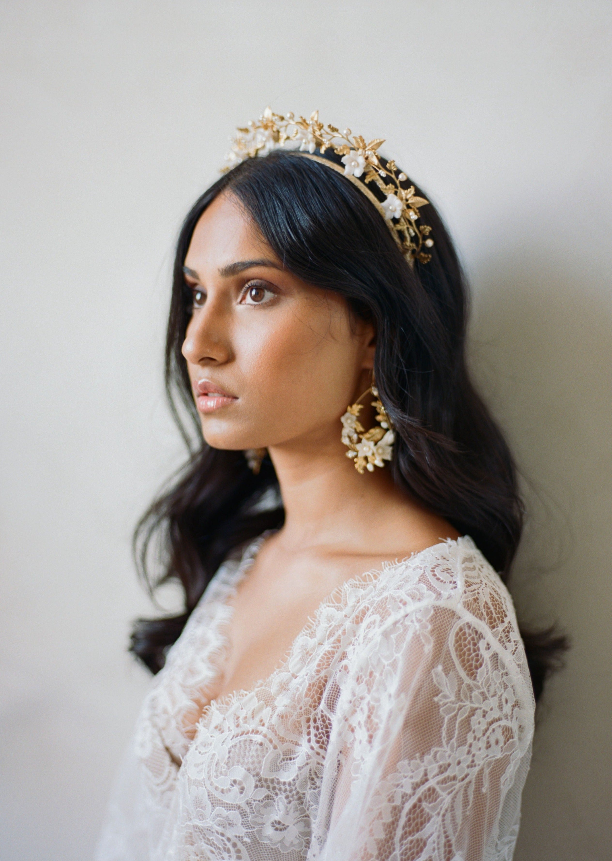 vintage inspired wedding hair jewelry for modern brides