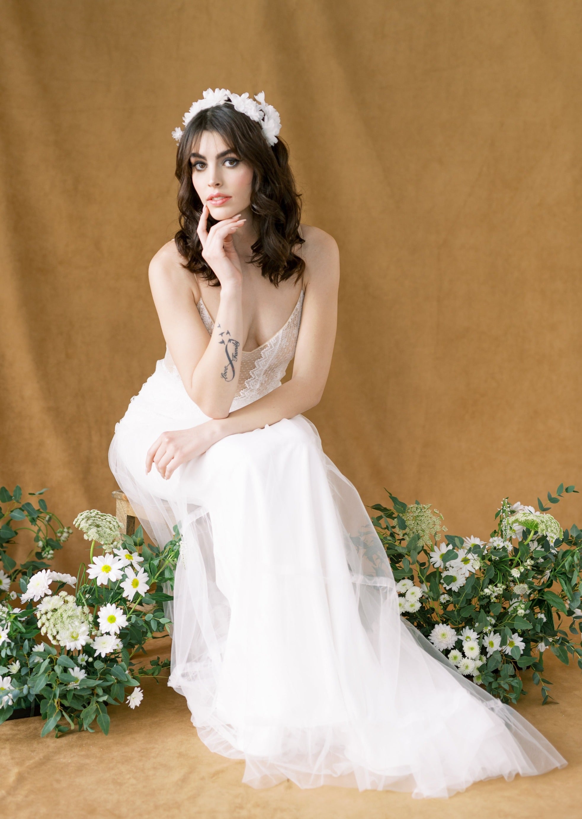 vintage inspired wedding headdress with flowers and pearls for bridal shower