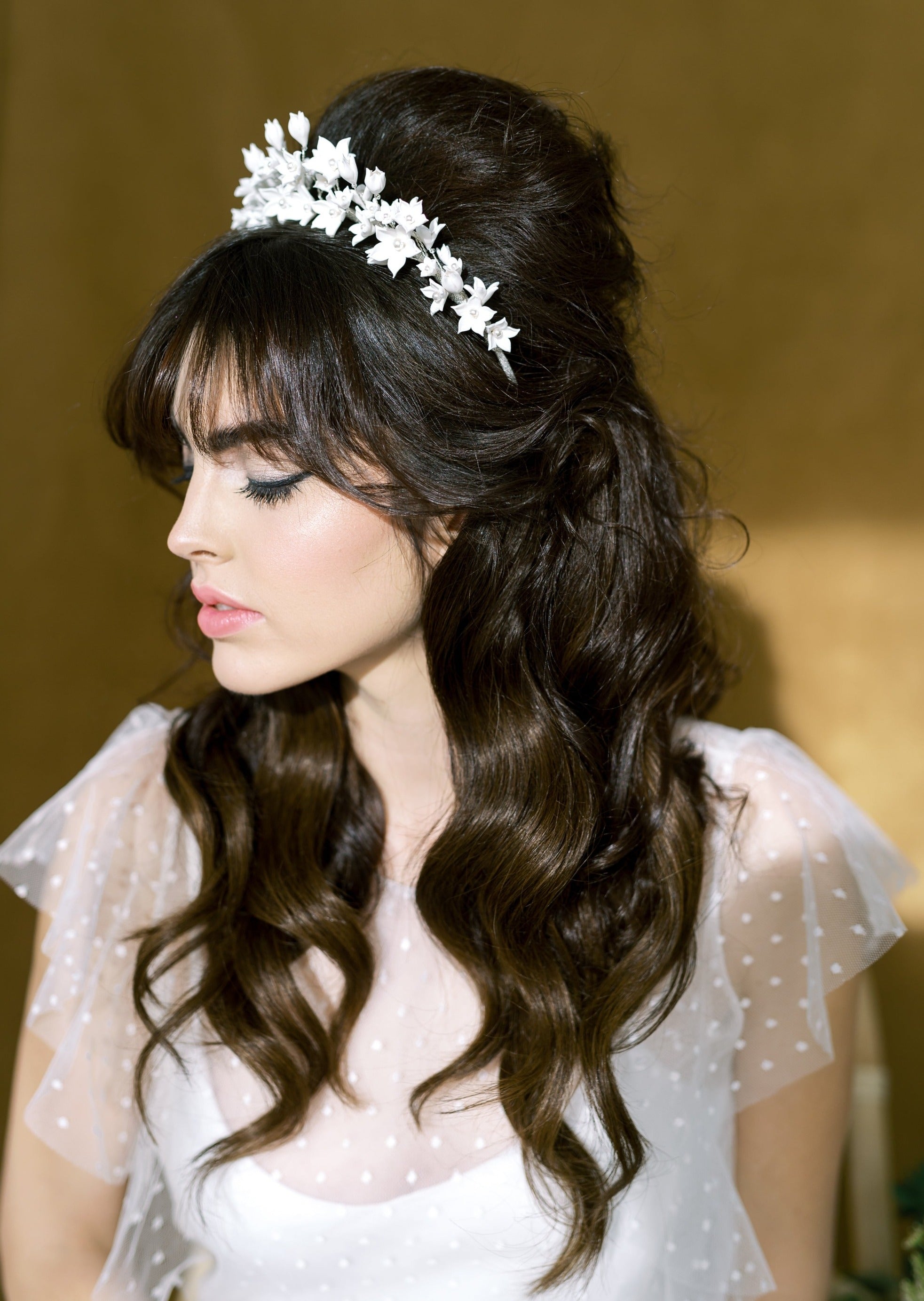 romantic hairband with lilies for canadian brides