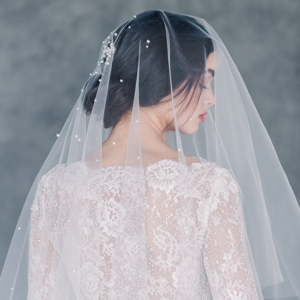 CADENCE Pearl Bridal Drop Veil – Blair Nadeau Bridal display picture 2